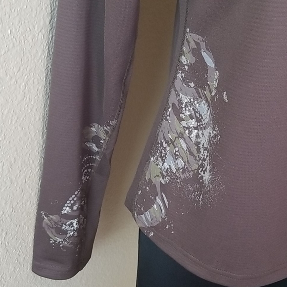 Mountain Hardwear Print Brown Long Sleeve Shirt - Picture 3 of 8